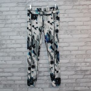 UNIQUE Workout Athletic Leggings {Layer 8} small